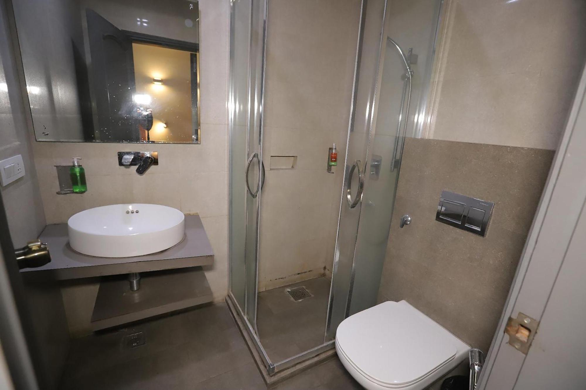 Hotel Qotel Chhatarpur- Opp Tivoli Garden New Delhi