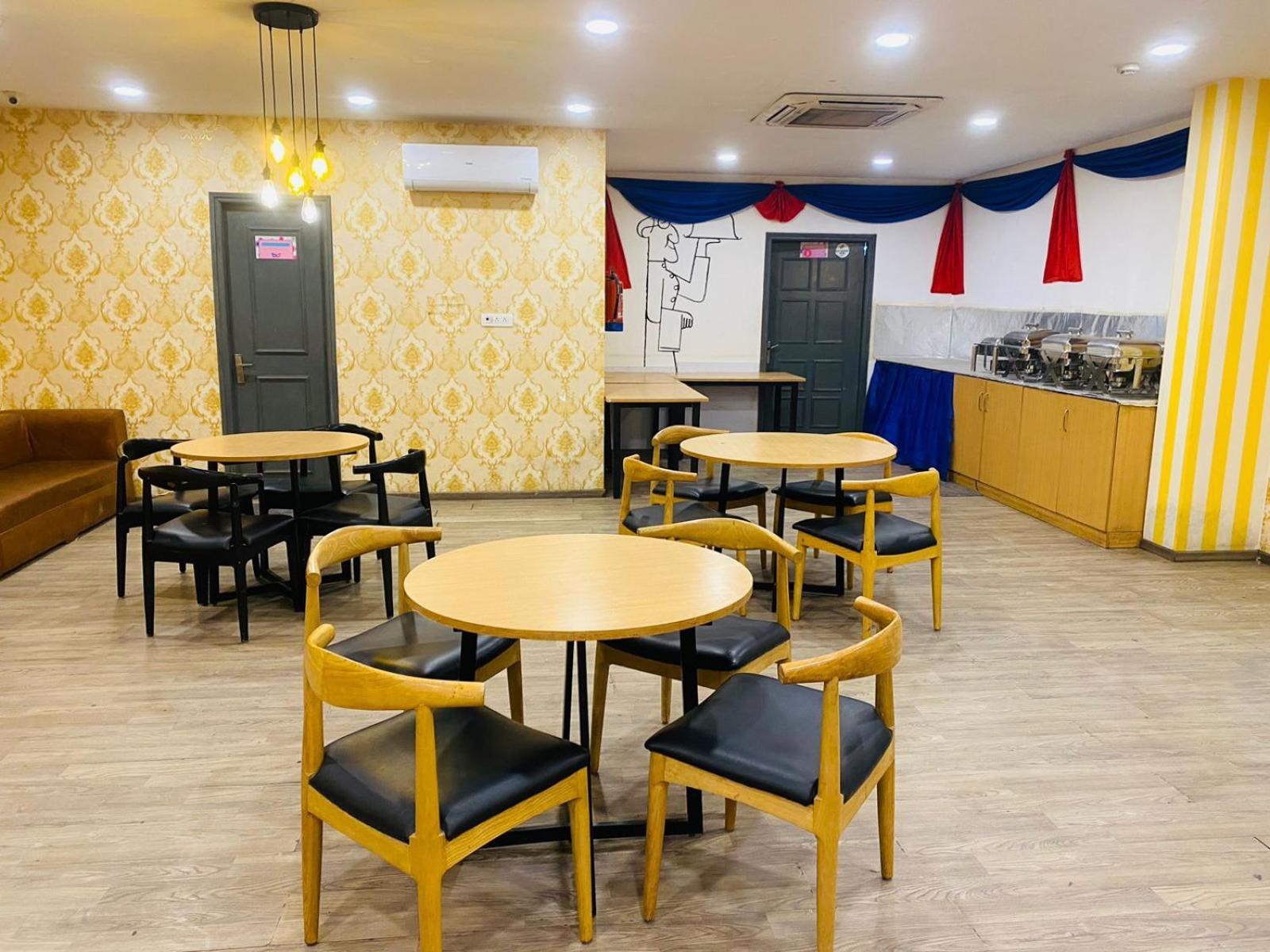 Qotel Chhatarpur- Opp Tivoli Garden New Delhi